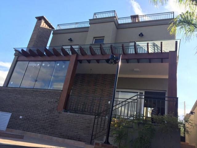 #1840 - Casa em condomínio para Venda em Atibaia - SP