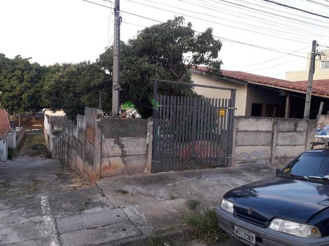 Venda em Jardim Alvinópolis - Atibaia