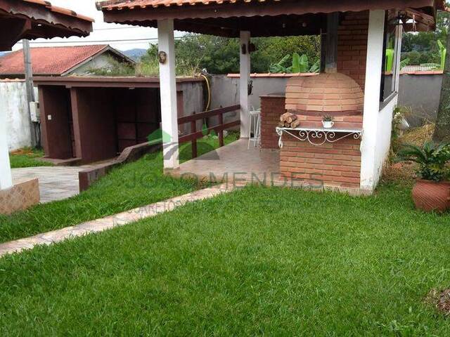 #2098 - Casa para Venda em Atibaia - SP