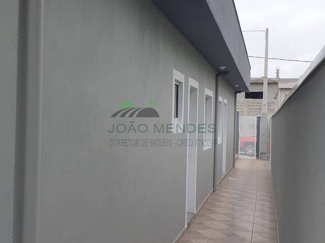 #2368 - Casa para Venda em Bom Jesus dos Perdões - SP