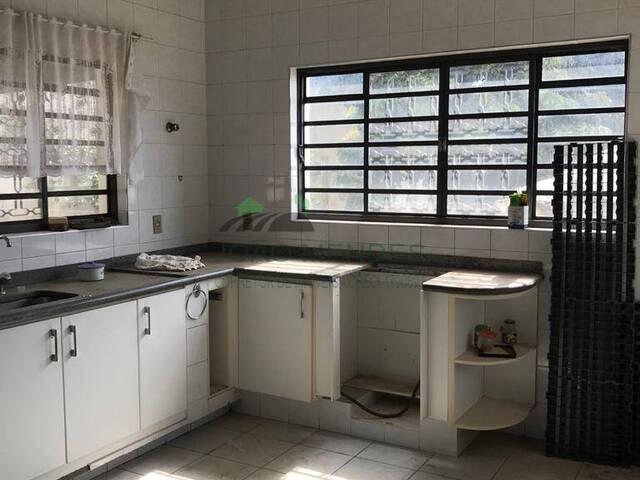Casa para Venda em Atibaia - 4