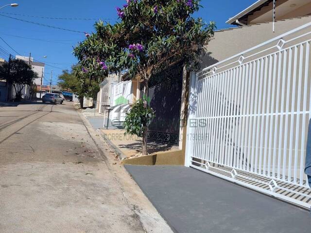 Casa para Venda em Atibaia - 5