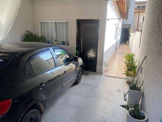 #2556 - Casa para Venda em Atibaia - SP