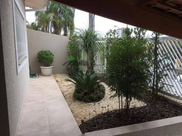 Casa para Venda em Atibaia - 2