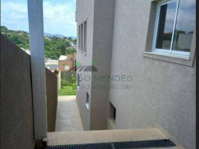 Sobrado para Venda em Atibaia - 4