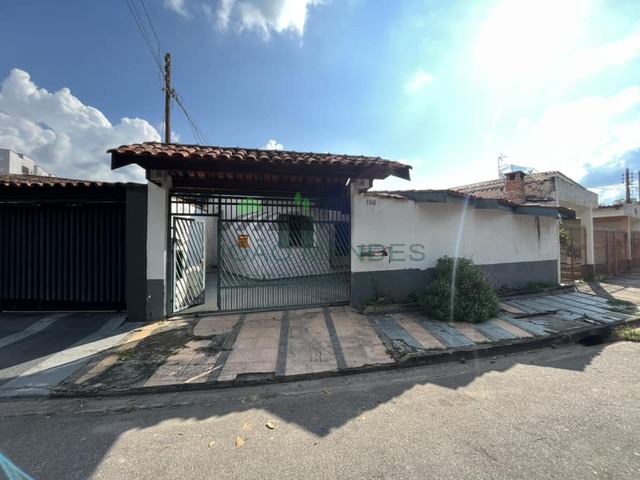 #2688 - Casa para Venda em Atibaia - SP