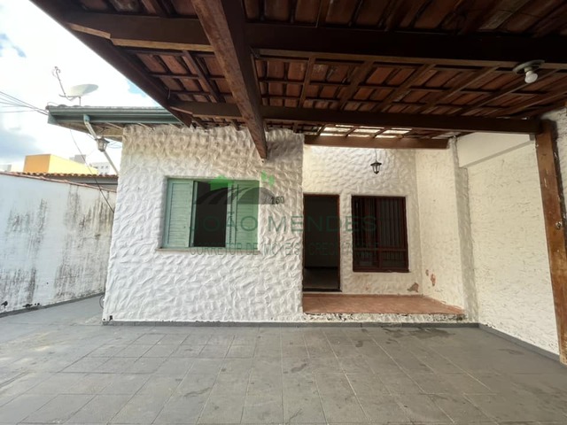 #2688 - Casa para Venda em Atibaia - SP