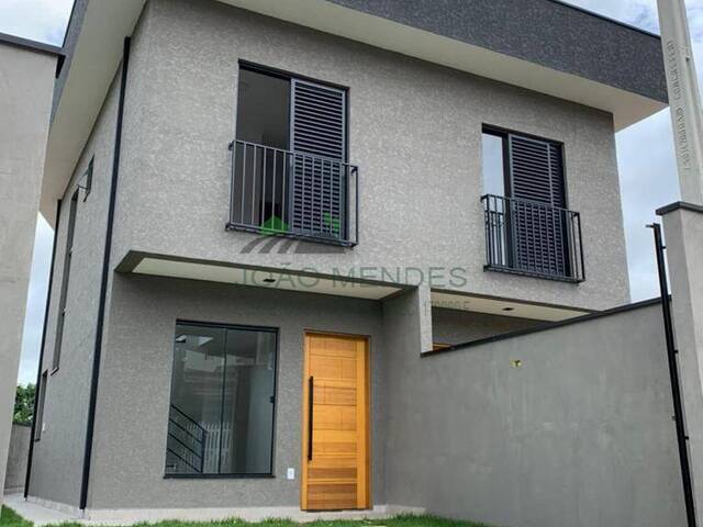 #2715 - Casa para Venda em Atibaia - SP