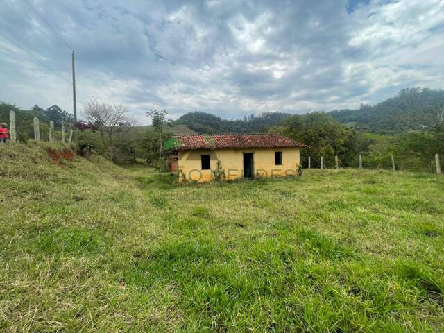 Sítio para Venda em Vargem - 5