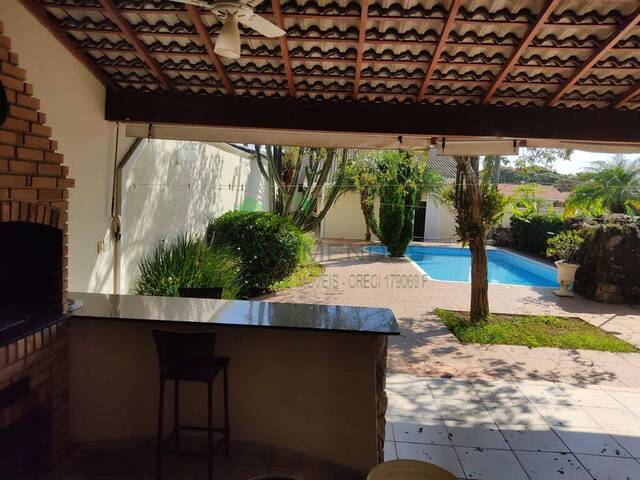 #2744 - Casa para Venda em Atibaia - SP