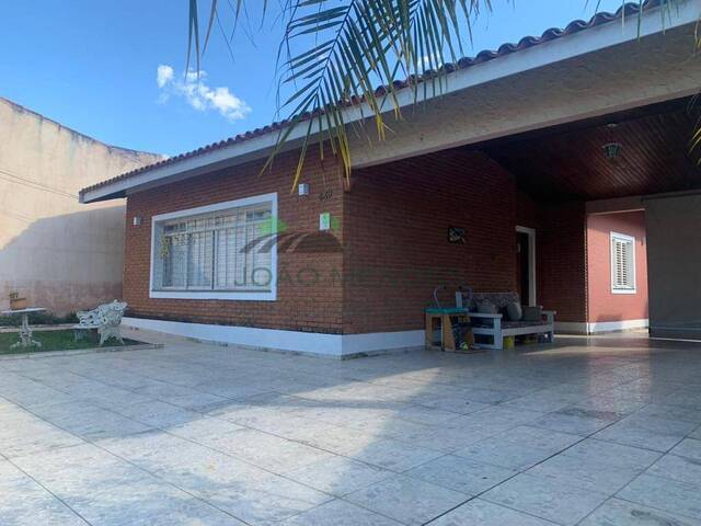 Casa para Venda em Atibaia - 4