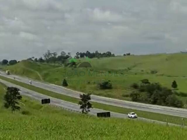 #2758 - Área para Venda em Jacareí - SP