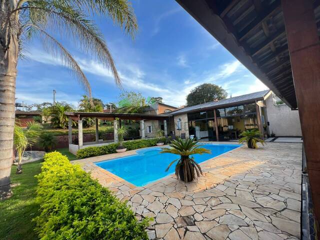 #2767 - Casa para Venda em Atibaia - SP