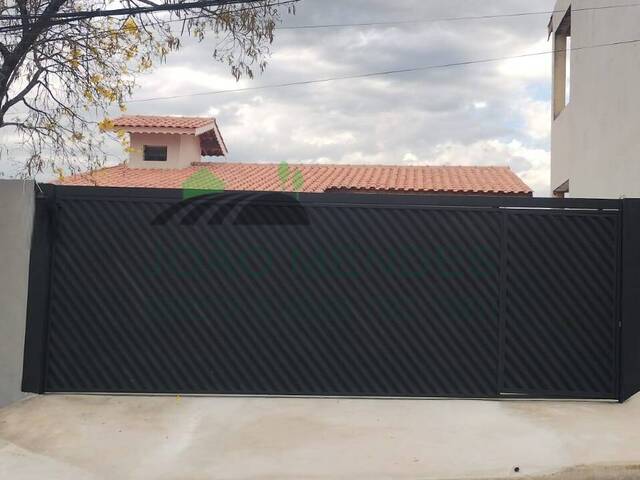 #2806 - Casa para Venda em Atibaia - SP