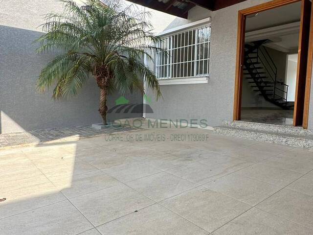Casa para Venda em Atibaia - 4