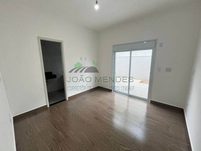 Casa para Venda em Atibaia - 4