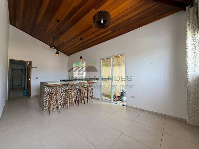 Casa para Venda em Atibaia - 4